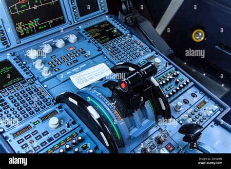 Old cockpit instruments hi-res stock photography and images - Alamy