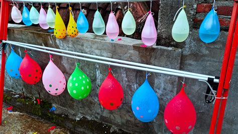 Pecah Balon Warna Warni Berisi Air dan Hidrogel - YouTube