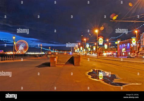 Central Pier at night illuminated in Blackpool, Lancashire, England ...