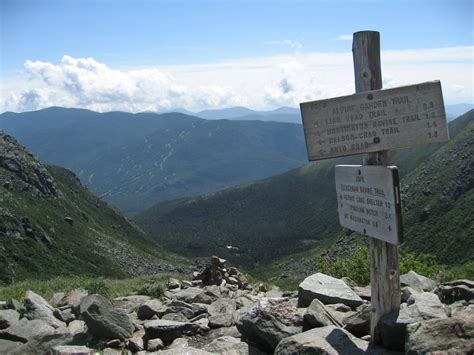 Hiking the Tuckerman Ravine Trail on Mount Washington | Mount ...