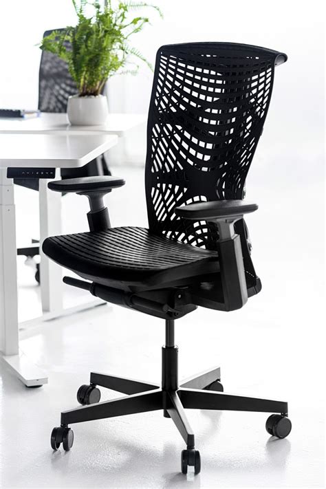 decmyk: Kinn desk chair by Autonomous