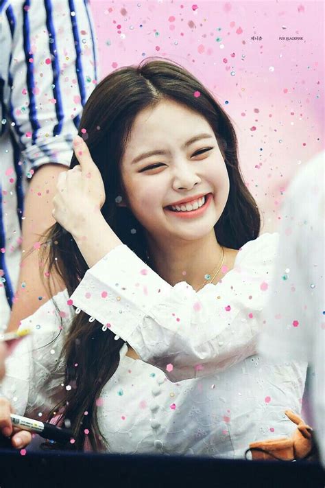 15 Moments BLACKPINK's Jennie Said "F*** It!" And Showed Off Her And ...