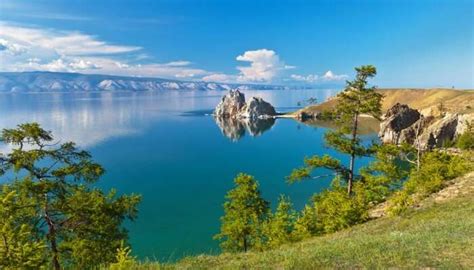 Lake Baikal: A Guide To Experience The True Beauty Of Russia!