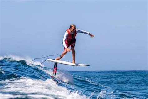 El Surf se transforma con el Hydrofoil Surfing