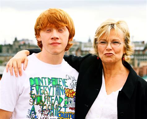 (GRINTERS FAMILY) rupert grint and Julie Walters Julie Walters, Rupert Grint, Persona, Harry ...