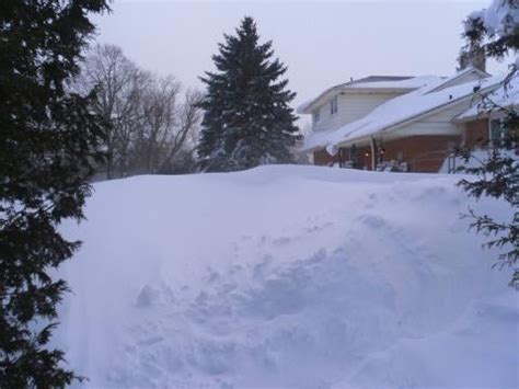 does anybody have pics of lucan Ontario (70 inches) | Snow Plowing Forum