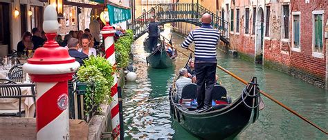 Romantic Venice | A Gondola Ride - Hooked On Cruising