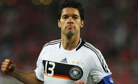 Michael Ballack Takes A Jibe At Arsenal While Ozil Faces The Heat After ...