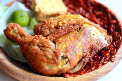 Pondok Pantai Timur - My #1 Favourite Ayam Penyet! - The Halal Food Blog