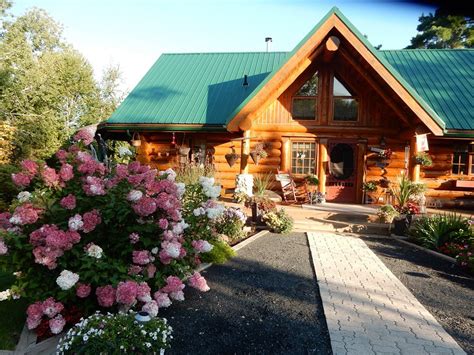 LOG CABIN INN BED & BREAKFAST - B&B Reviews (Kenora, Ontario) - Tripadvisor