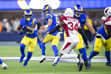 Matthew Stafford propels Rams past Cardinals, 34-11, in wild card rout ...