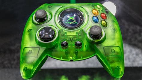 Xbox One's 'The Duke' controller in translucent green goes up for pre ...