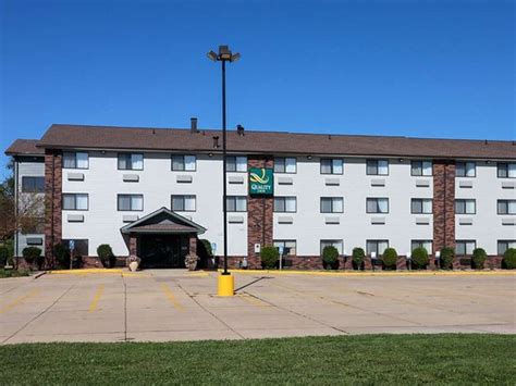 QUALITY INN & SUITES BLOOMINGTON I-55 AND I-74 $89 ($̶1̶0̶4̶) - Prices ...