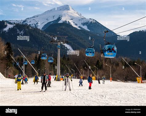 Bansko ski resort, Bulgaria Stock Photo - Alamy