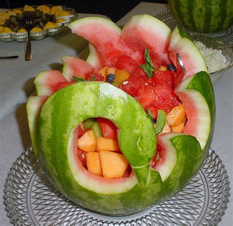 Eating Floyd...: Cooking Floyd: Carving Melons