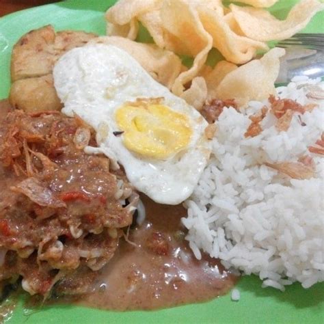 Mantap, Inilah 5 Warung Nasi Pecel Paling Nagih di Jakarta!