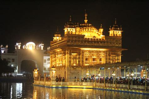 Golden Temple History | Why It Is So Famous In The World? - SAMSTRAVELPLAN