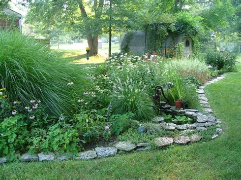 Sue's garden in Ohio - FineGardening