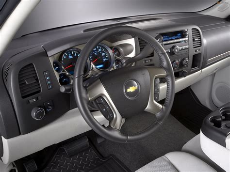 Chevrolet Silverado Regular Cab 2007–13 images (2048x1536)