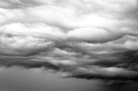 Fourtitude.com - Creepy Clouds