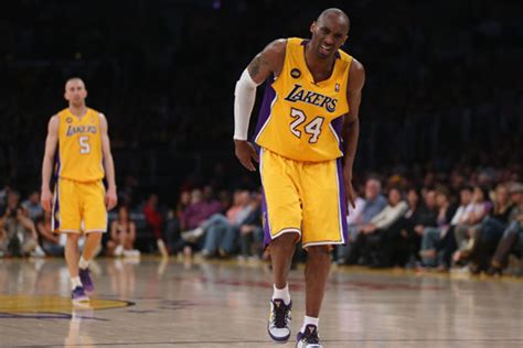 Kobe Bryant and Lakers agree to 2-year, $48.5M contract extension ...