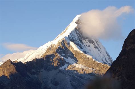 Climb Artesonraju - Alpenglow