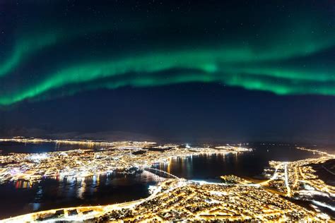 8 Best Tromso Northern Lights Tours (+ Insider Tips!)