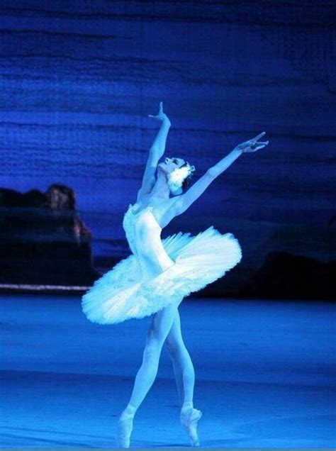 Pin by Artsywanderlust on Washed with Blues | Ballet beautiful, Ballet inspiration, Dance ...