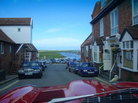 Blakeney Quayside Cottages | Home