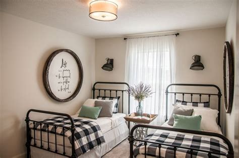 beautiful chaos home tour - | Twin beds guest room, Guest room decor, Guest bedrooms