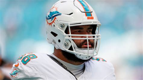 Connor Williams injury update: Dolphins center tears ACL