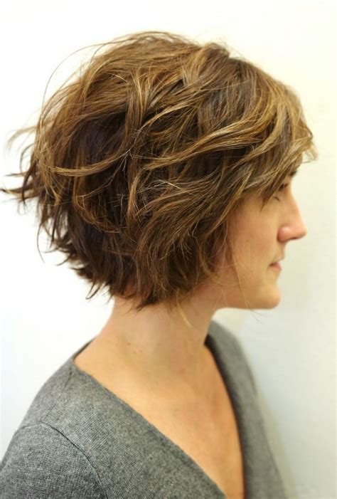 20 Chic Wavy Bob Haircuts for All | Styles Weekly