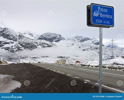 Passo del Bernina stock photo. Image of 2330, montagna - 29741848