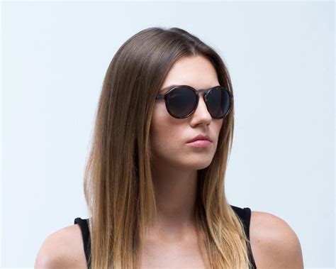 14 Best Sunglasses For Round Face Shapes [UPDATED]