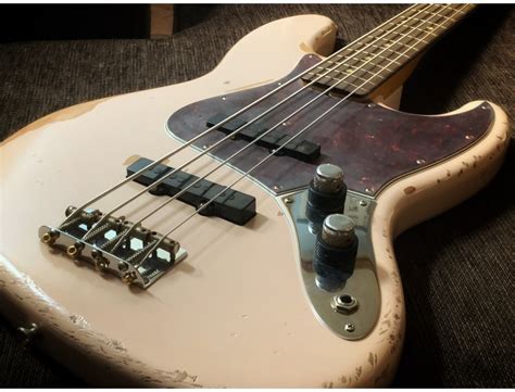 Fender Flea Signature Jazz Bass - ranked #36 in Electric Basses | Equipboard