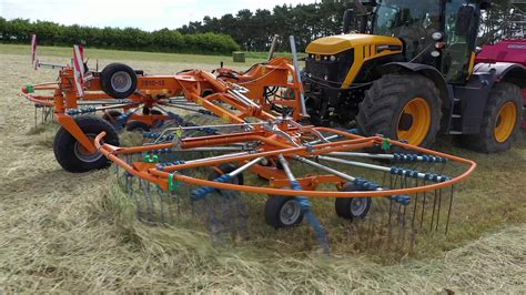 BC: Abimac UK Front rake on a JCB 4220 and MF Baler - BoldiCenter