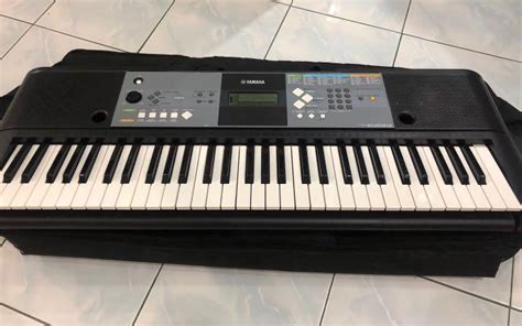 Yamaha Keyboard PSR- E233, Hobbies & Toys, Music & Media, Musical ...