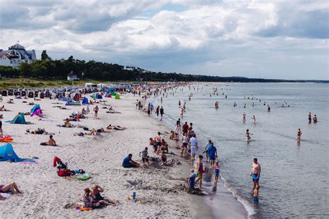 Crowded beach on Rugen island, Germany – free photo on Barnimages