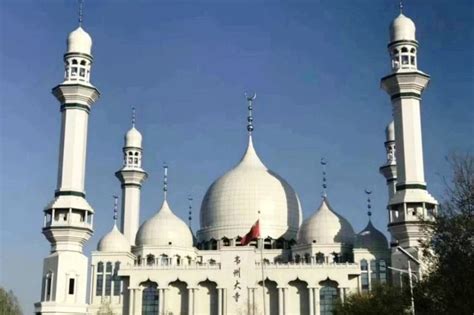 Sri Lanka Cracks Down On Radicalisation; Asks Mosques To Submit Copies ...