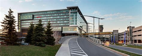 Montreal Airport Hotel | Montreal Airport Marriott In-Terminal Hotel