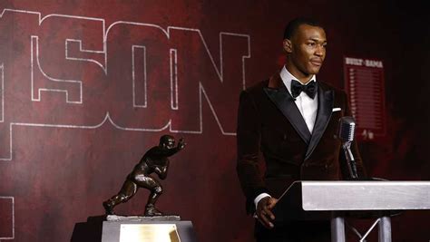 PHOTOS: DeVonta Smith wins 2020 Heisman Trophy