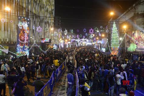 Kolkata: Night view of crowded Park Street on Christmas #Gallery ...