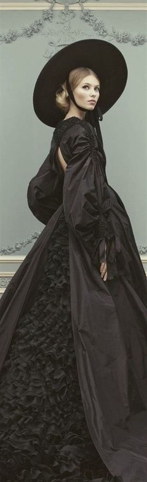 32 Inspiring Women Southern Gothic Fashion Ideas | 패션, 드레스, 스타일