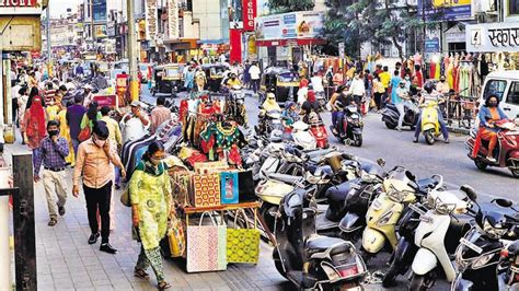 Laxmi road in Pune brightens up with customers ahead of Diwali ...