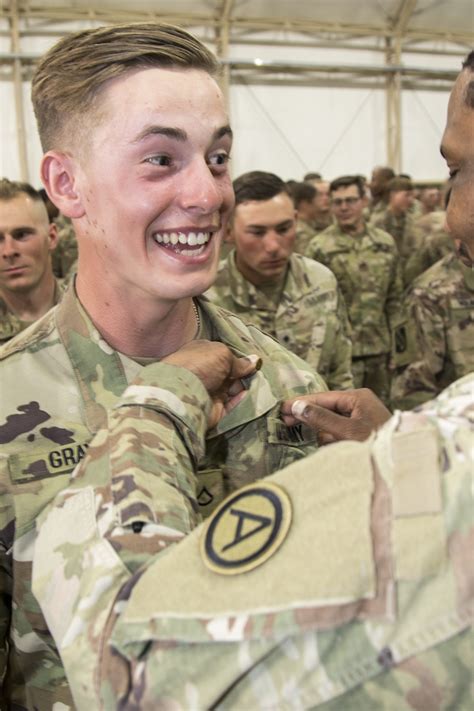 Service Members Graduate USARCENT's Air Assault School | Article | The ...