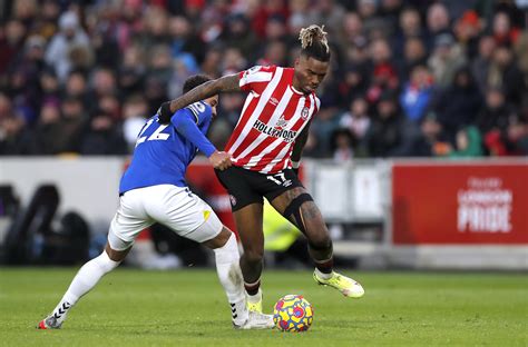 Toney provides sting in the tail as Brentford beat Everton | Reuters