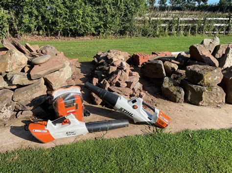 Stihl Cordless Leaf Blower Review | Stihl BGA 100 vs BGA 85.