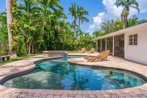 Luxury Pool & Spa Home near Beaches & Downtown, Fort Myers (updated ...