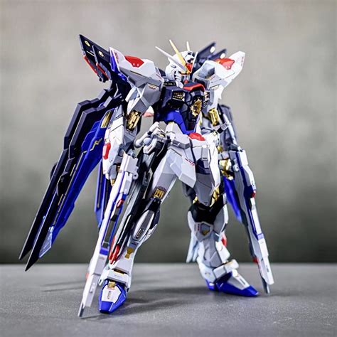 Montagem Gundam Action Figure Freedom Unicórnio Barbatos RX-78-2 Anime Figura HG 1 : 144 Traje ...