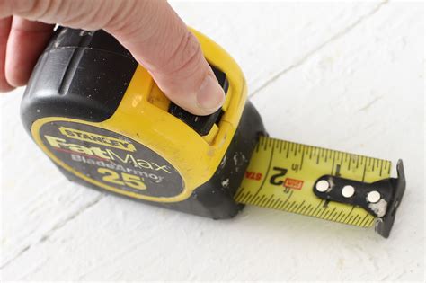 How to Use a Tape Measure the Right Way | Apartment Therapy